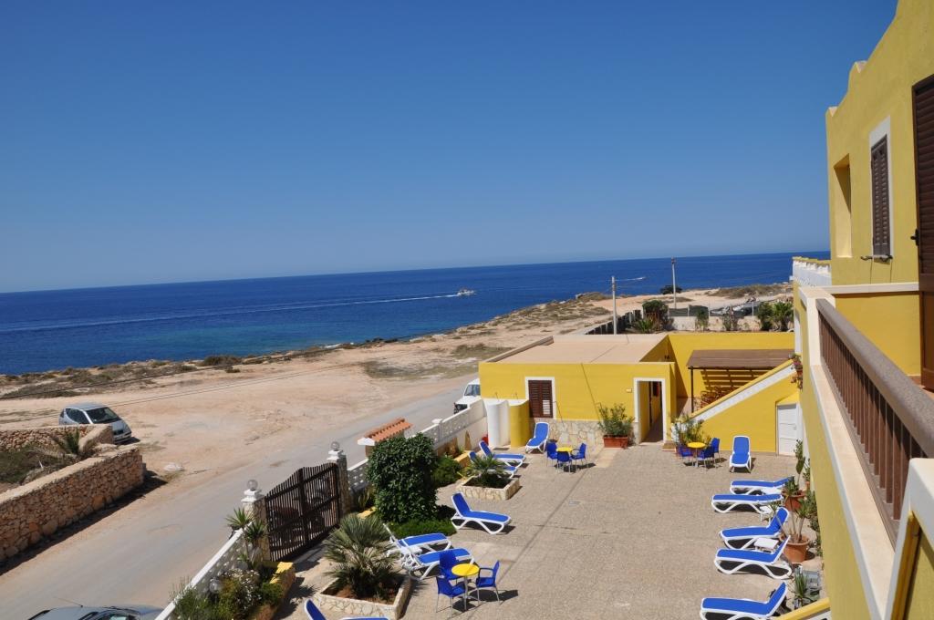 Hotel Mare Blu Лампедуза Экстерьер фото